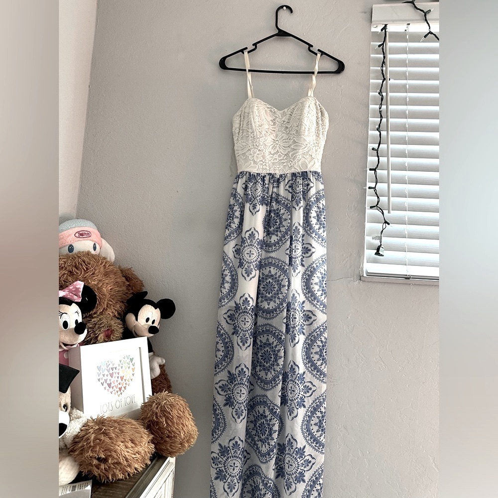 Maxi blue floral dress size medium